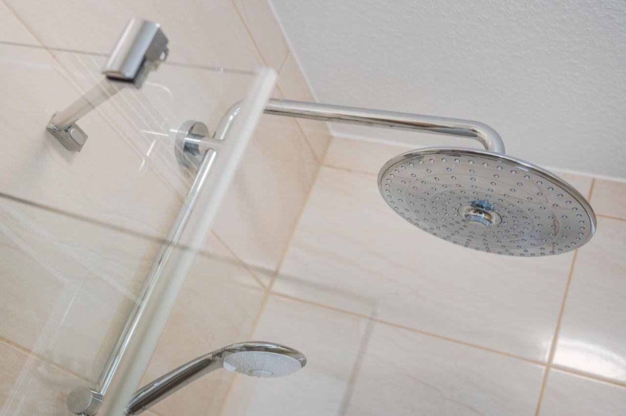 Reetdachhaus Am Haff Mit Sauna, Terrasse, Wlan Zirchow Zewnętrze zdjęcie